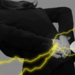 突然の背中の痛みはぎっくり背中? 5分で分かる痛みの正体!